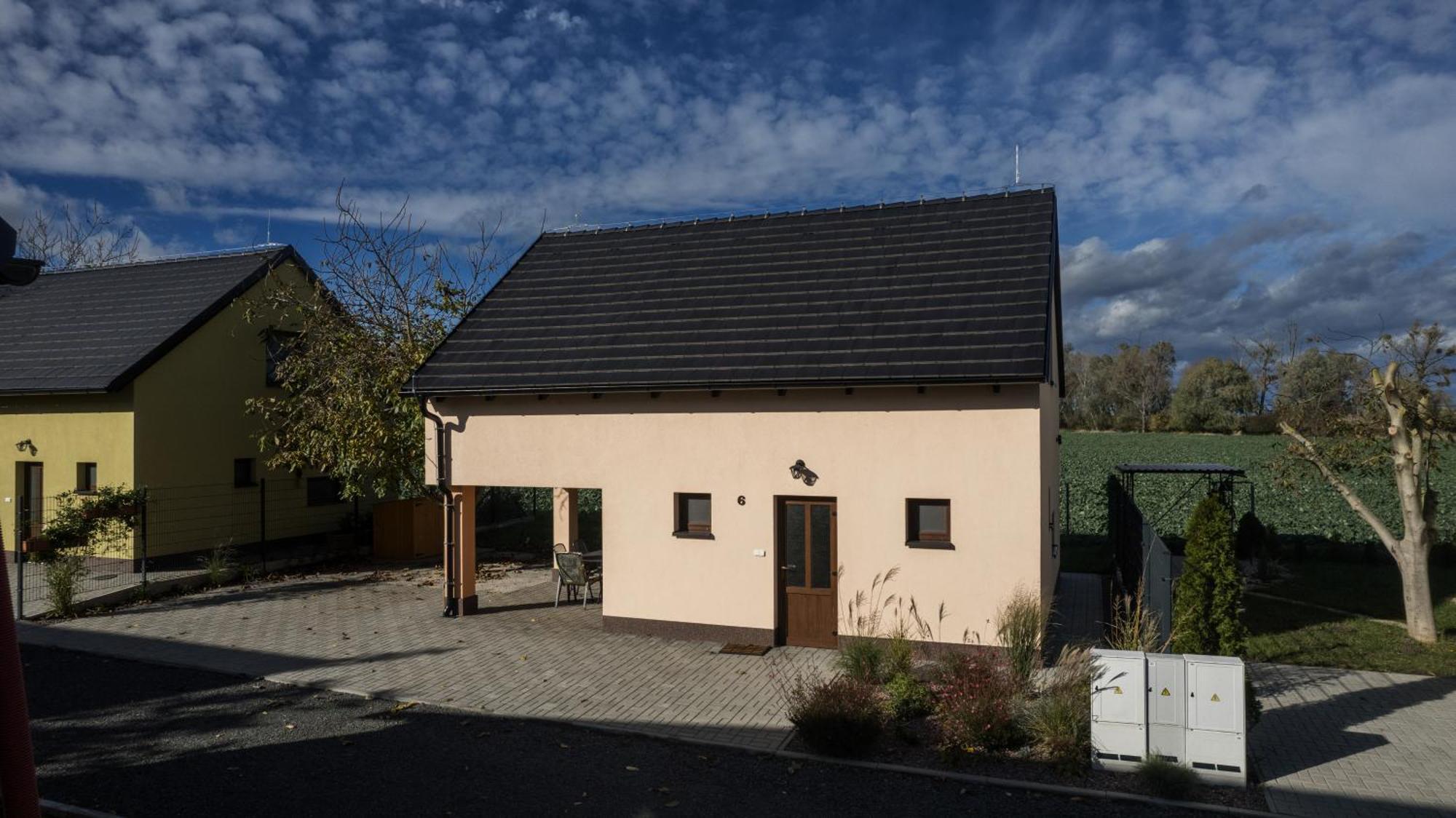 Rekreacni Dum U Jezer, Milovice 6 Villa Exteriör bild