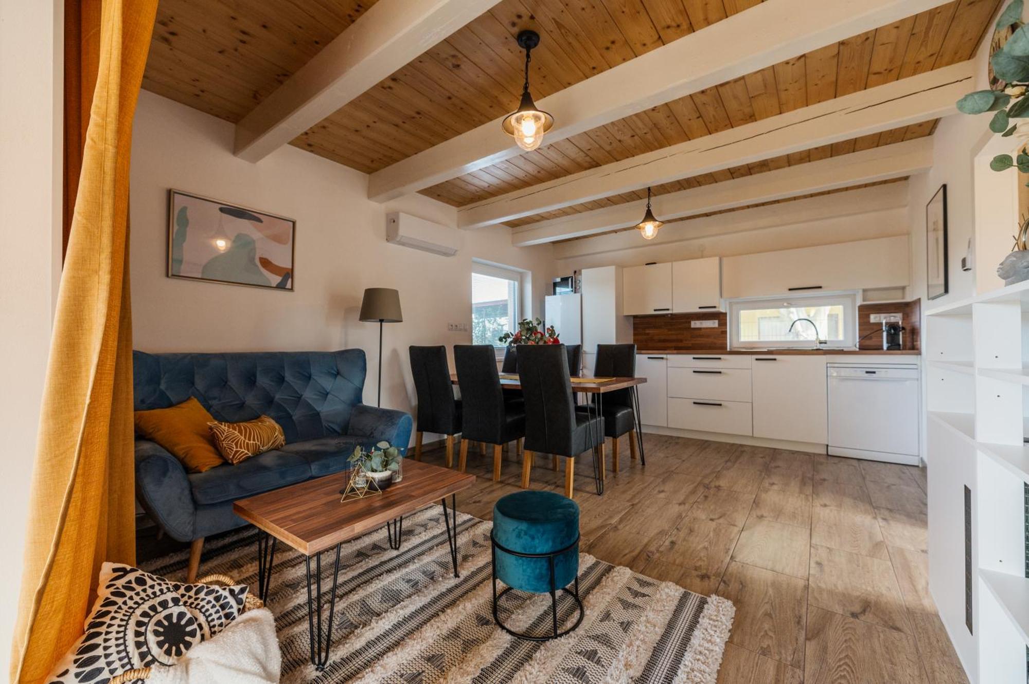 Rekreacni Dum U Jezer, Milovice 6 Villa Exteriör bild