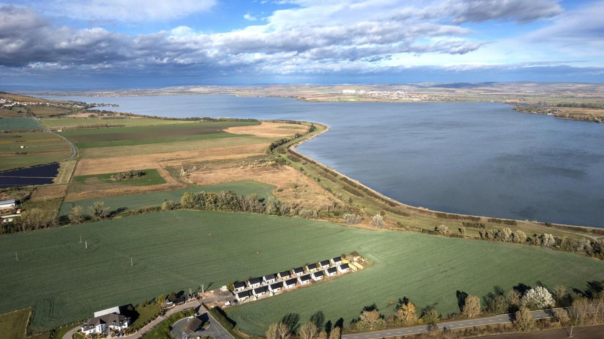 Rekreacni Dum U Jezer, Milovice 6 Villa Exteriör bild