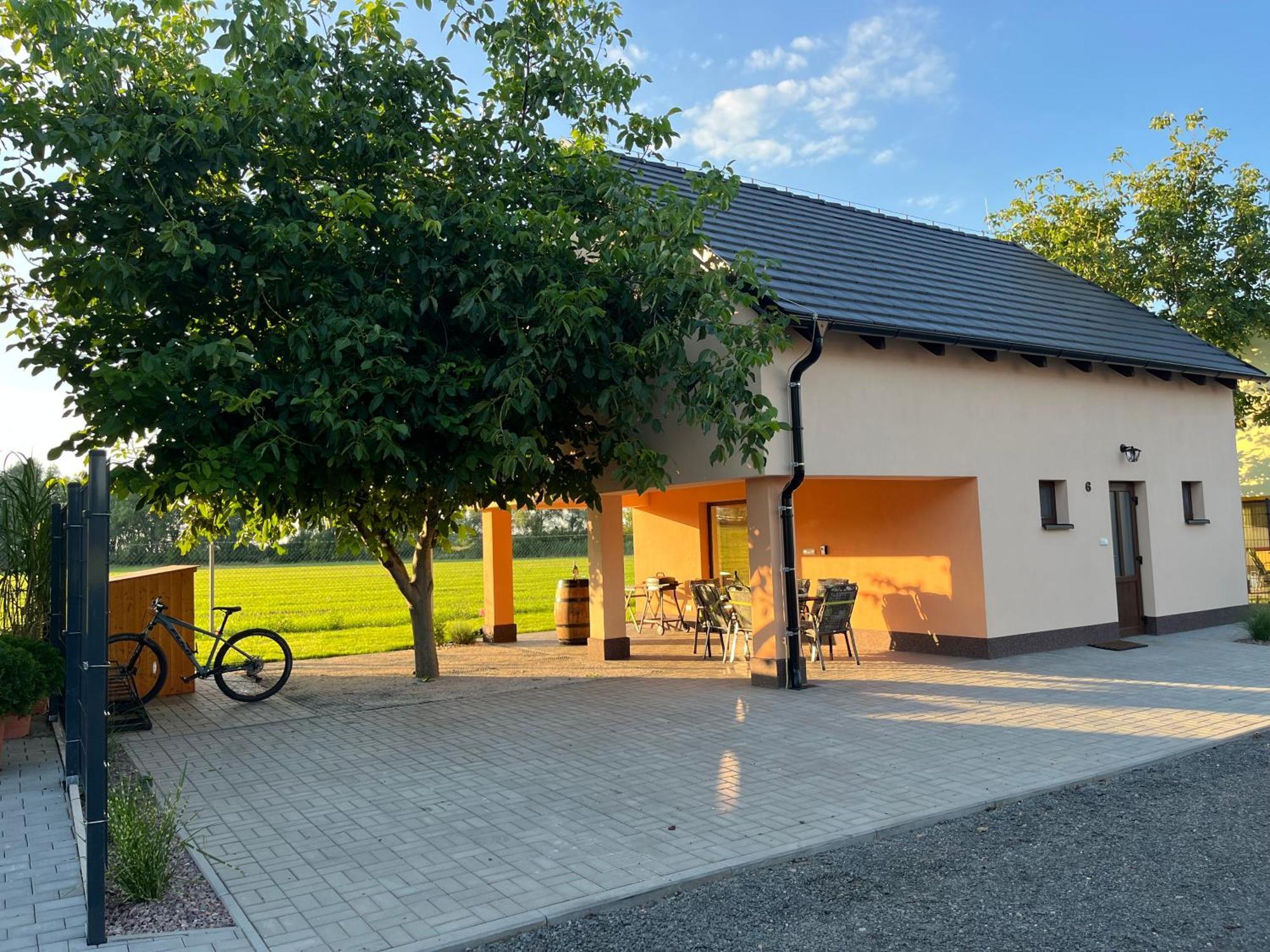 Rekreacni Dum U Jezer, Milovice 6 Villa Exteriör bild